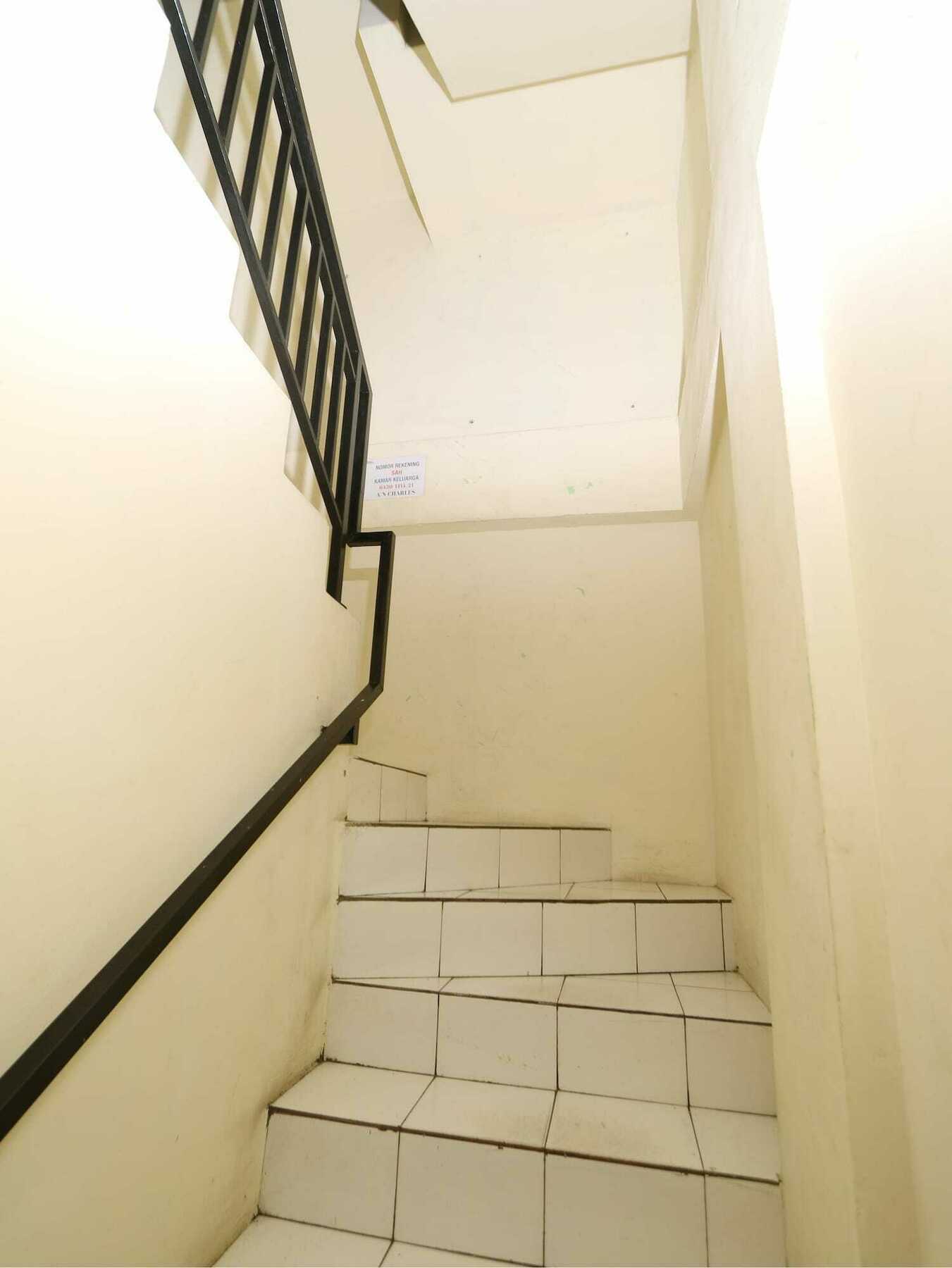 กามาร์ เกลัวร์กา มังกา เบซาร์ ชาเรียะห์ Hotel จาการ์ตา ภายนอก รูปภาพ