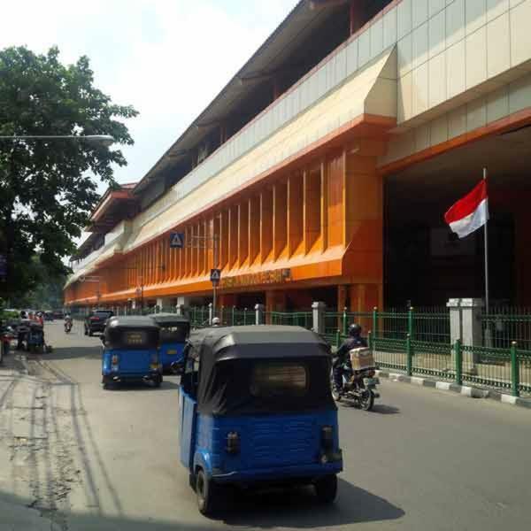 กามาร์ เกลัวร์กา มังกา เบซาร์ ชาเรียะห์ Hotel จาการ์ตา ภายนอก รูปภาพ