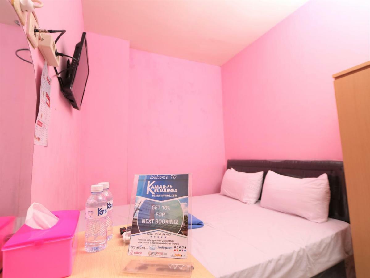กามาร์ เกลัวร์กา มังกา เบซาร์ ชาเรียะห์ Hotel จาการ์ตา ภายนอก รูปภาพ